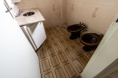 Casa à venda com 120m², 4 quartos e 2 vagasBanheiro da Suíte