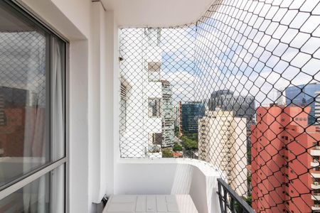 Sacada de apartamento para alugar com 2 quartos, 70m² em Vila Nova Conceição, São Paulo