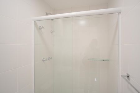 Banheiro de kitnet/studio para alugar com 1 quarto, 27m² em Tatuapé, São Paulo