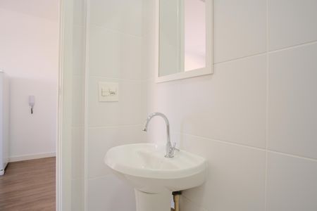 Banheiro de kitnet/studio para alugar com 1 quarto, 27m² em Tatuapé, São Paulo