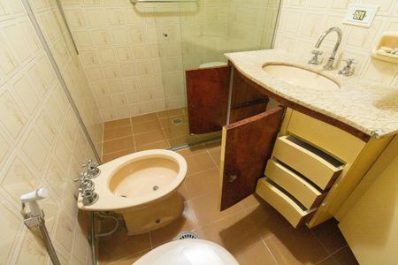 Apartamento para alugar com 100m², 3 quartos e 2 vagas Apartamento para alugar com 100m², 3 quartos e 2 vagasBanheiro