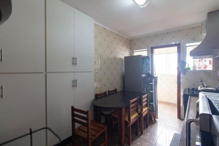 Apartamento para alugar com 100m², 3 quartos e 2 vagas Apartamento para alugar com 100m², 3 quartos e 2 vagasCozinha