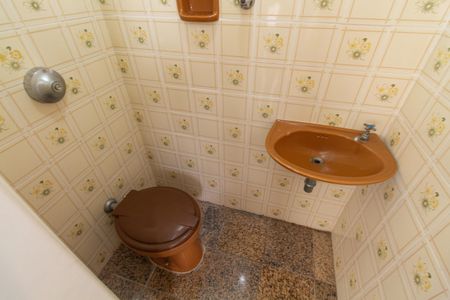 Apartamento para alugar com 100m², 3 quartos e 2 vagas Apartamento para alugar com 100m², 3 quartos e 2 vagasBanheiro de Serviço