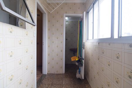 Apartamento para alugar com 100m², 3 quartos e 2 vagas Apartamento para alugar com 100m², 3 quartos e 2 vagasÁrea de Serviço