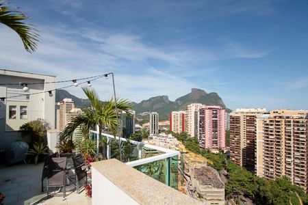 Apartamento à venda com 153m², 2 quartos e 5 vagasÁrea Gourmet