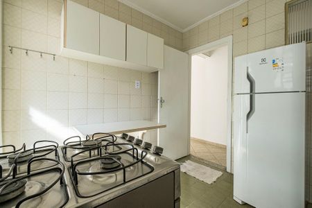Cozinha de apartamento para alugar com 2 quartos, 65m² em Pinheiros, São Paulo