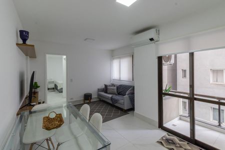 Sala de apartamento para alugar com 1 quarto, 40m² em Vila Olímpia, São Paulo