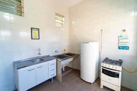 Casa para alugar com 40m², 1 quarto e 1 vaga Casa para alugar com 40m², 1 quarto e 1 vagaStudio