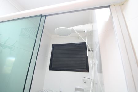 Banheiro de apartamento para alugar com 2 quartos, 57m² em Jardim Prudência, São Paulo