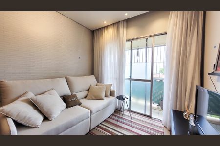 Apartamento à venda com 60m², 2 quartos e 1 vagaSala