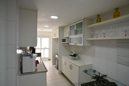 Apartamento à venda com 201m², 2 quartos e 3 vagasCozinha