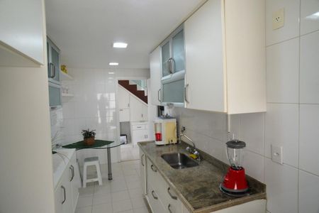 Apartamento à venda com 201m², 2 quartos e 3 vagasCozinha