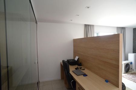 Apartamento à venda com 201m², 2 quartos e 3 vagasEscritório