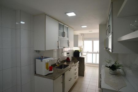Apartamento à venda com 201m², 2 quartos e 3 vagasCozinha