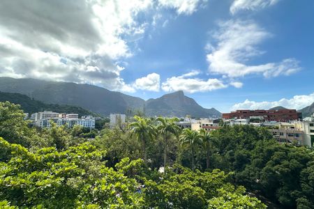 Apartamento para alugar com 70m², 2 quartos e 1 vaga