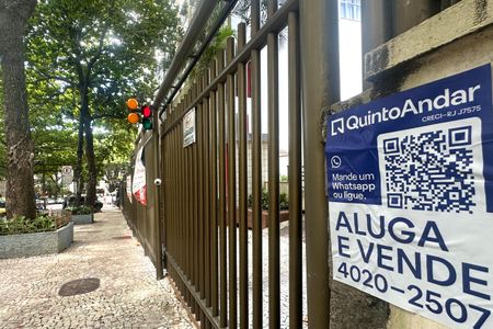 Apartamento para alugar com 70m², 2 quartos e 1 vaga