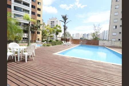 Apartamento para alugar com 66m², 2 quartos e 2 vagasÁrea comum - Piscina