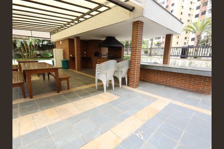 Apartamento para alugar com 66m², 2 quartos e 2 vagasÁrea comum - Churrasqueira