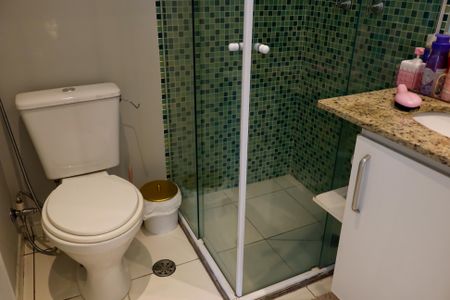 Apartamento à venda com 65m², 3 quartos e 1 vaga Apartamento à venda com 65m², 3 quartos e 1 vagaBanheiro