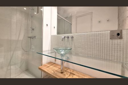 Apartamento para alugar com 140m², 2 quartos e 2 vagasBanheiro Social