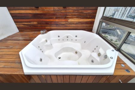 Apartamento para alugar com 140m², 2 quartos e 2 vagasJacuzzi Cobertura