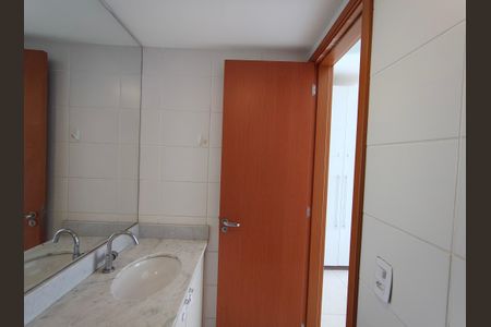 Apartamento à venda com 77m², 3 quartos e 1 vagaBanheiro da Suíte 