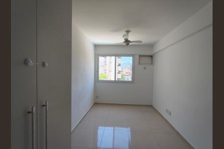 Apartamento à venda com 77m², 3 quartos e 1 vagaSuíte 