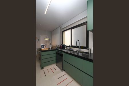 Apartamento à venda com 177m², 4 quartos e 3 vagasCozinha 