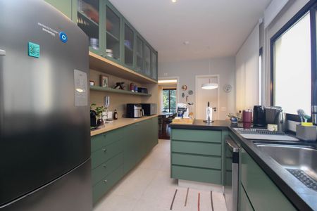 Apartamento à venda com 177m², 4 quartos e 3 vagasCozinha 
