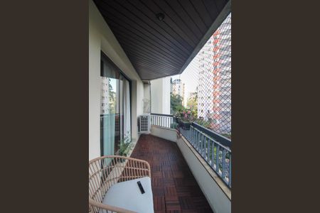 Apartamento à venda com 177m², 4 quartos e 3 vagasVaranda da Sala