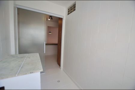 Apartamento à venda com 75m², 2 quartos e 1 vagaÁrea de Serviço