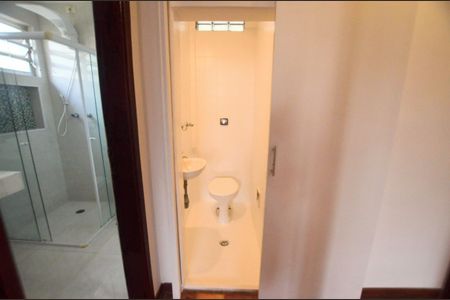 Apartamento à venda com 75m², 2 quartos e 1 vagaLavabo