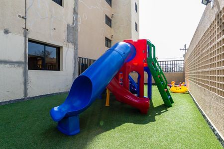 Apartamento para alugar com 65m², 3 quartos e 1 vaga Apartamento para alugar com 65m², 3 quartos e 1 vagaÁrea comum - Playground