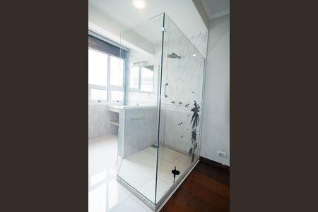 Apartamento para alugar com 150m², 2 quartos e sem vaga Apartamento para alugar com 150m², 2 quartos e sem vagaBanheiro da suíte
