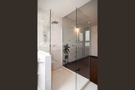 Apartamento para alugar com 150m², 2 quartos e sem vaga Apartamento para alugar com 150m², 2 quartos e sem vagaBanheiro da suíte