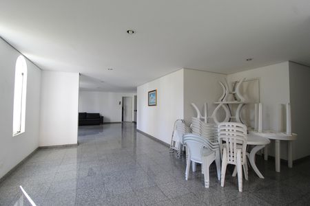 Apartamento para alugar com 50m², 1 quarto e 1 vagaÁrea Comum - Salão de Festas