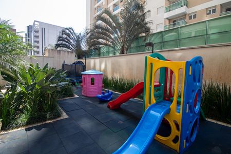 Apartamento à venda com 38m², 1 quarto e 1 vaga Apartamento à venda com 38m², 1 quarto e 1 vagaÁrea comum - Playground