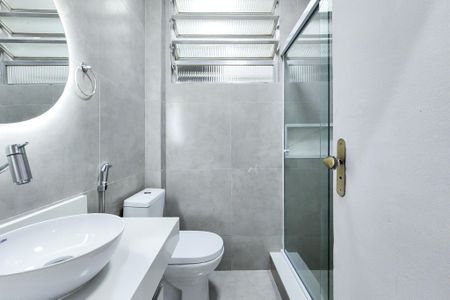 Apartamento para alugar com 47m², 1 quarto e sem vagaBanheiro 