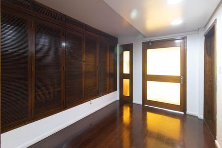 Apartamento à venda com 124m², 2 quartos e 1 vagaHall social