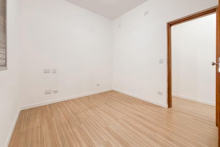 Casa à venda com 260m², 4 quartos e 4 vagas Casa à venda com 260m², 4 quartos e 4 vagasSuíte 1