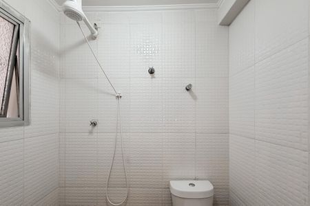 Casa à venda com 260m², 4 quartos e 4 vagas Casa à venda com 260m², 4 quartos e 4 vagasBanheiro de Serviço
