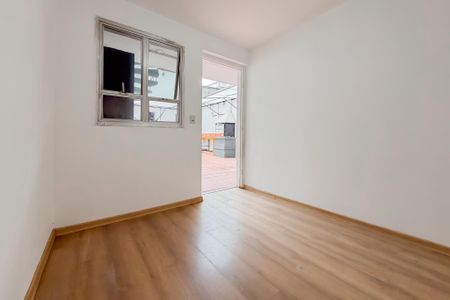 Casa à venda com 260m², 4 quartos e 4 vagas Casa à venda com 260m², 4 quartos e 4 vagasQuarto de Serviço