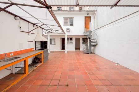 Casa à venda com 260m², 4 quartos e 4 vagas Casa à venda com 260m², 4 quartos e 4 vagasÁrea Externa