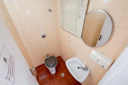 Casa à venda com 260m², 4 quartos e 4 vagas Casa à venda com 260m², 4 quartos e 4 vagasEdícula