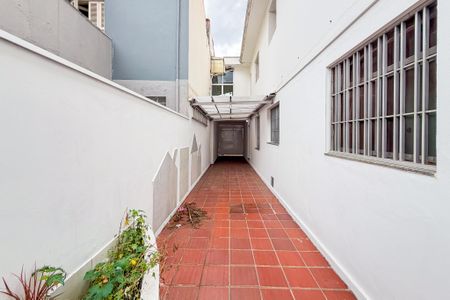 Casa à venda com 260m², 4 quartos e 4 vagas Casa à venda com 260m², 4 quartos e 4 vagasÁrea Externa
