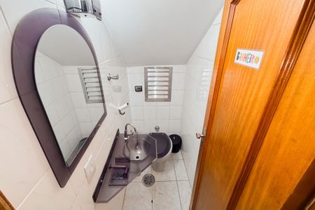 Casa à venda com 260m², 4 quartos e 4 vagas Casa à venda com 260m², 4 quartos e 4 vagasLavabo