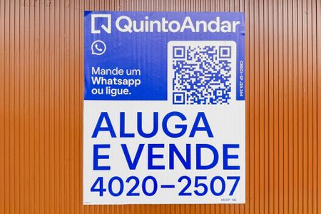 Casa à venda com 260m², 4 quartos e 4 vagas Casa à venda com 260m², 4 quartos e 4 vagasPlaquinha
