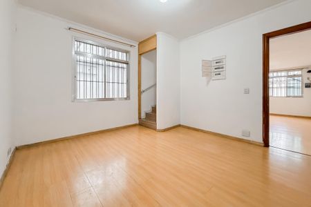 Casa à venda com 260m², 4 quartos e 4 vagas Casa à venda com 260m², 4 quartos e 4 vagasSala de Jantar