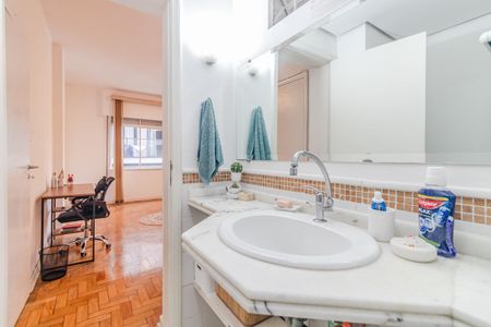 Apartamento à venda com 146m², 3 quartos e 1 vagaBanheiro da Suíte 2