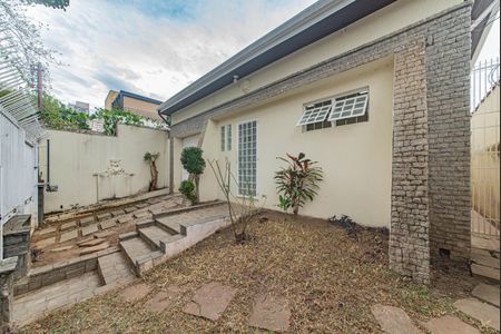 Casa para alugar com 500m², 4 quartos e 2 vagas Casa para alugar com 500m², 4 quartos e 2 vagasEntrada